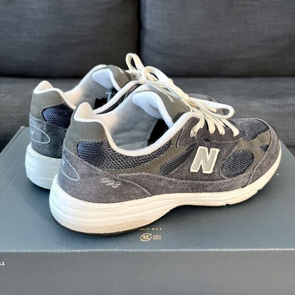 New Balance 993 Navy Blue Suede Casual Shoes GC993NW Women’s Size 7 - Picture 3 of 12